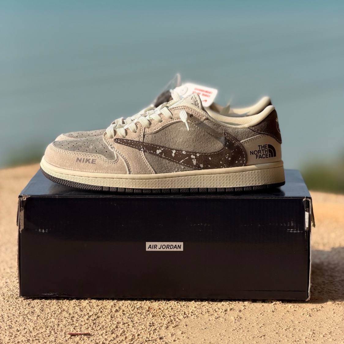 جردن 1 ترویس اسکات Nike Air Jordan 1Travis Scott 