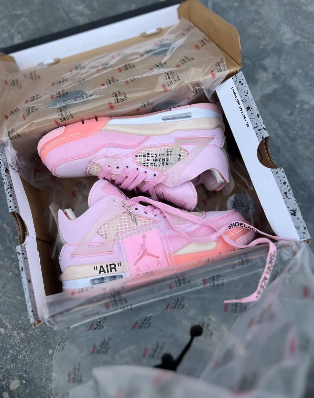 نایک ایر جردن 4 رترو اف وایت صورتی Nike Air Jordan 4 Retro x Off-White Pink 