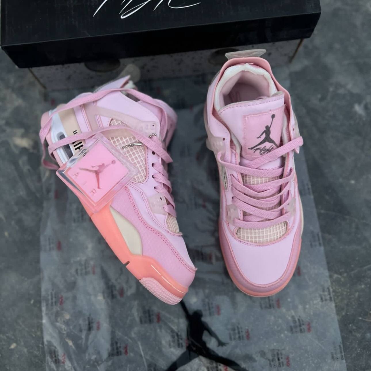 نایک ایر جردن 4 رترو اف وایت صورتی Nike Air Jordan 4 Retro x Off-White Pink 