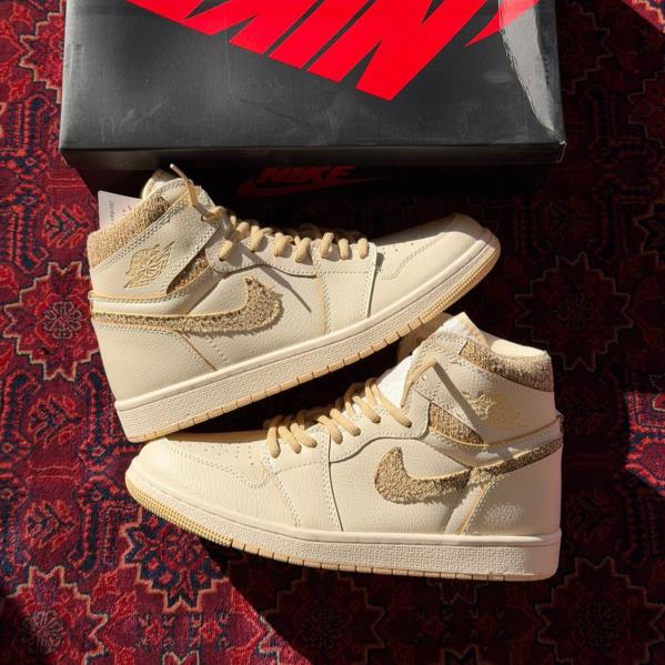 نایک ایر جردن وان Nike Air Jordan One 