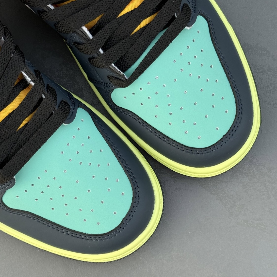 نایک ایر جردن وان توکیو Nike Air Jordan One 