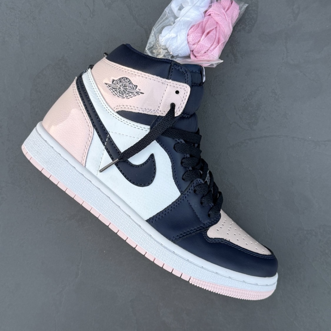 نایک ایر جردن وان صورتی Nike Air Jordan One 