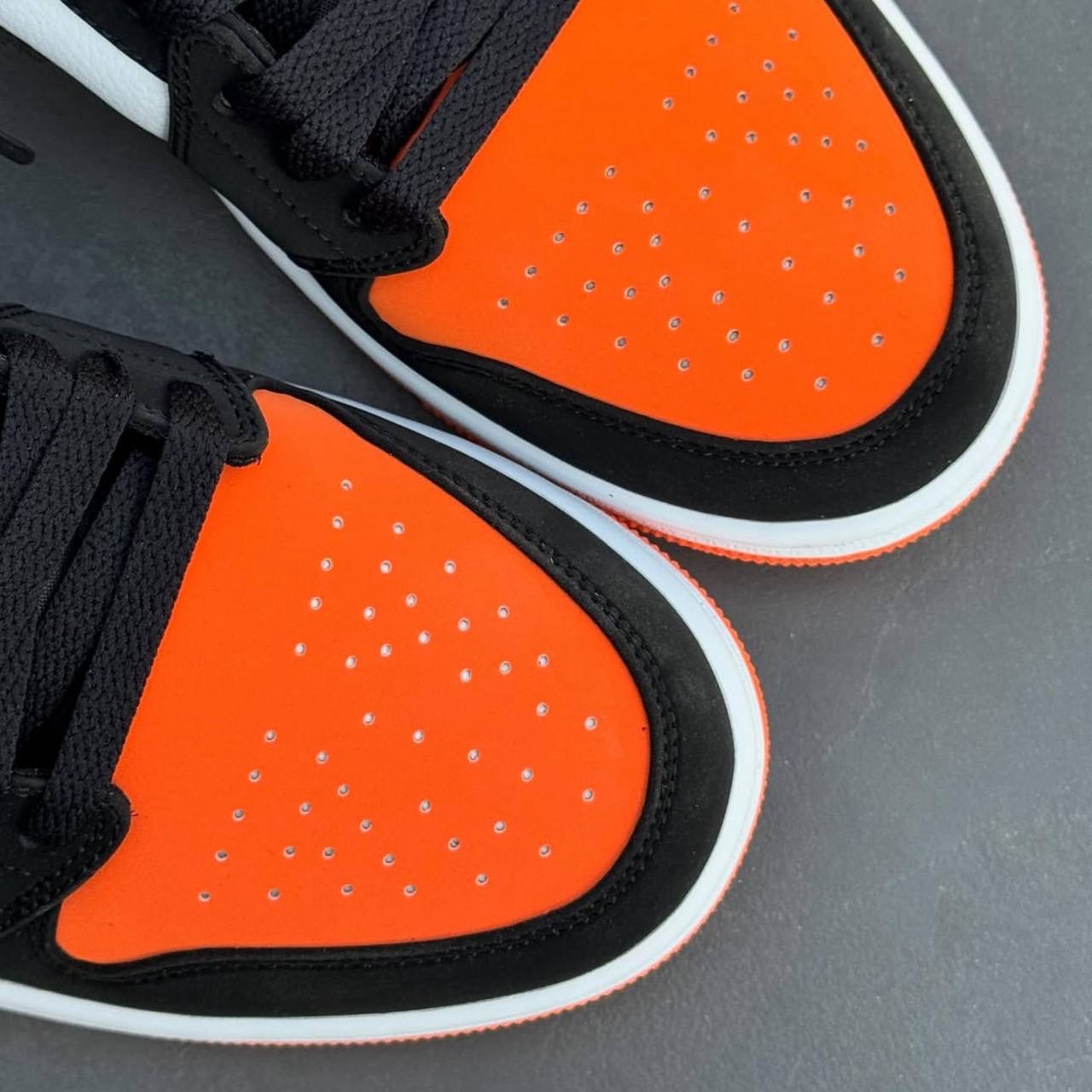 نایک ایر جردن وان نارنجیNike Air Jordan 1 