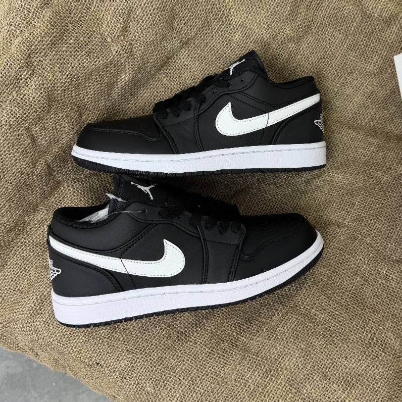 نایک ایر جردن وانNike Air Jordan One 